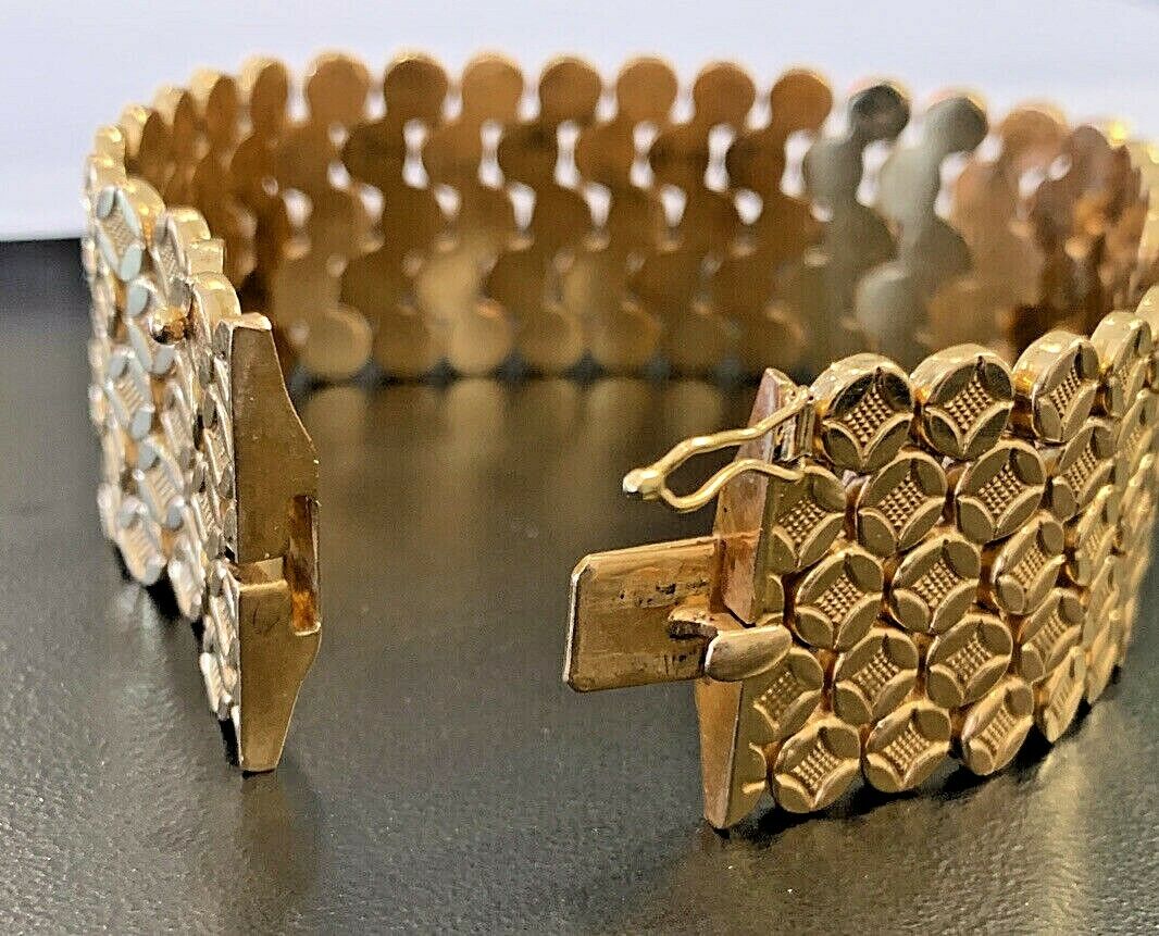 Buy quality 916 gold casting loose ladies bracelet in Ahmedabad